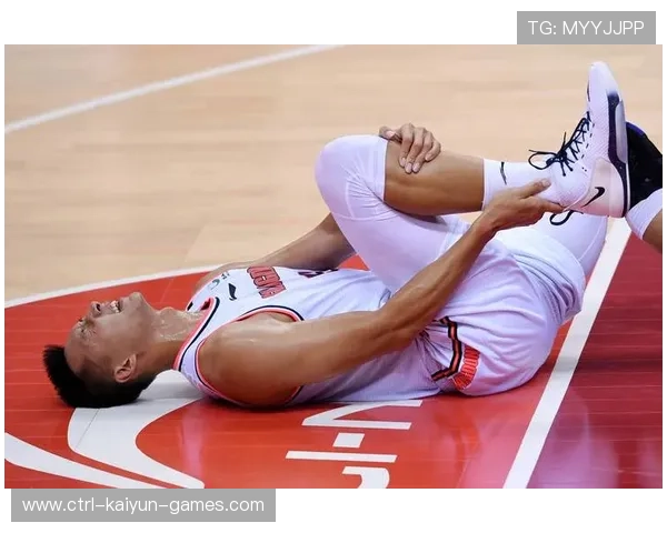 选手鼻骨疑似断裂仍坚持