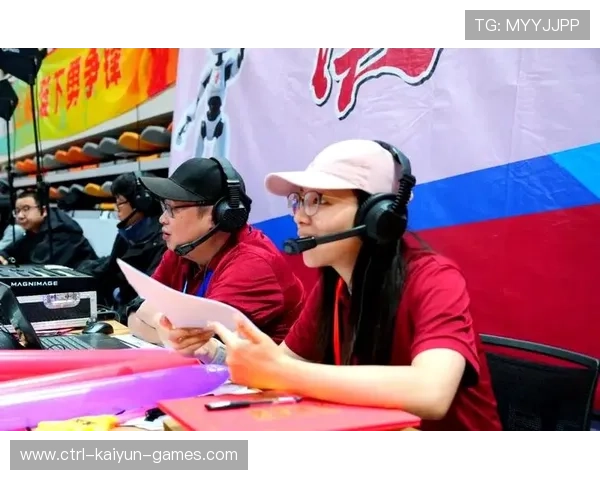 冠军球队球员参与线上粉丝互动答疑拉近距离，冠军主场